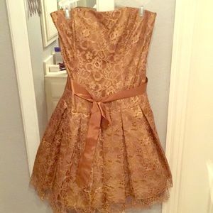 Betsy & Adam By Linda Bernell Short Tan Lace Dress
